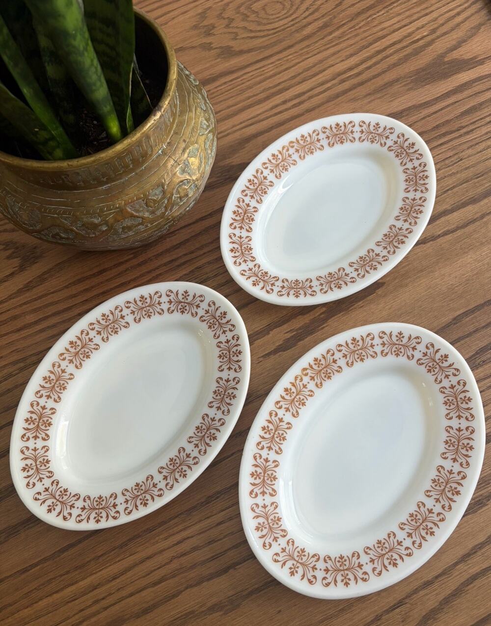 Vintage Pyrex Corning Copper Filigree Dinner Plates Milk Glass Plates Set Of 3